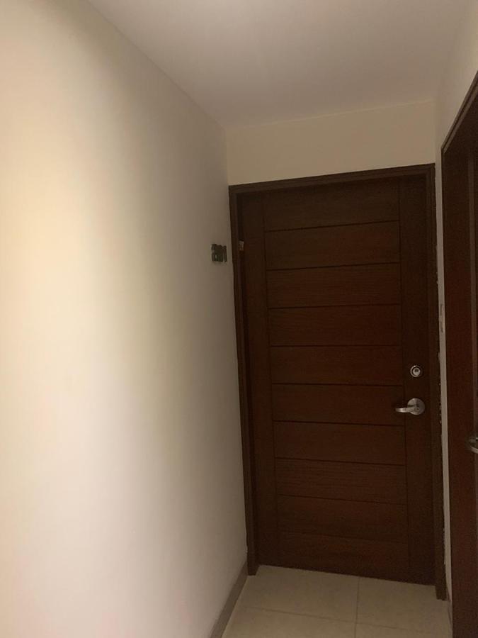 271931625